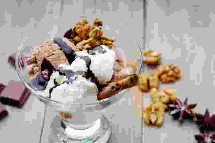 ice cream sundae divorce party ideas