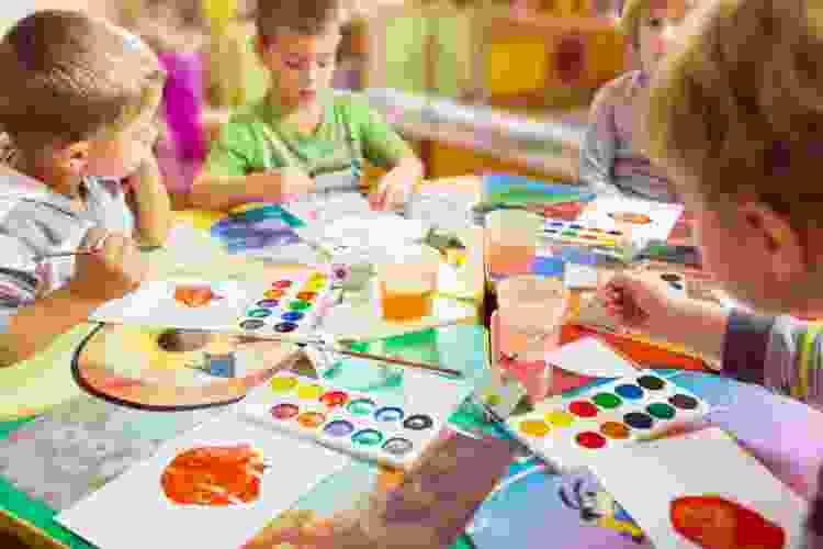 kids indoor party art classes 