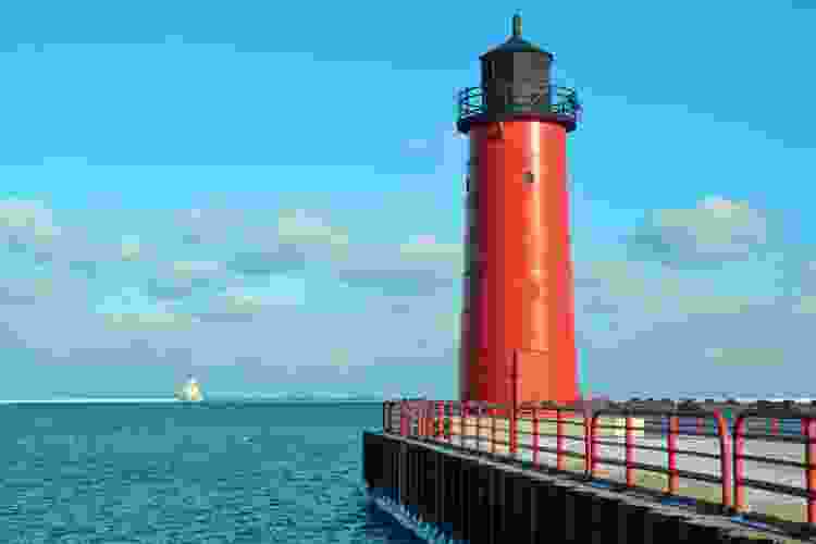 Milwaukee pierhead lighthouse date idea in Milwaukee