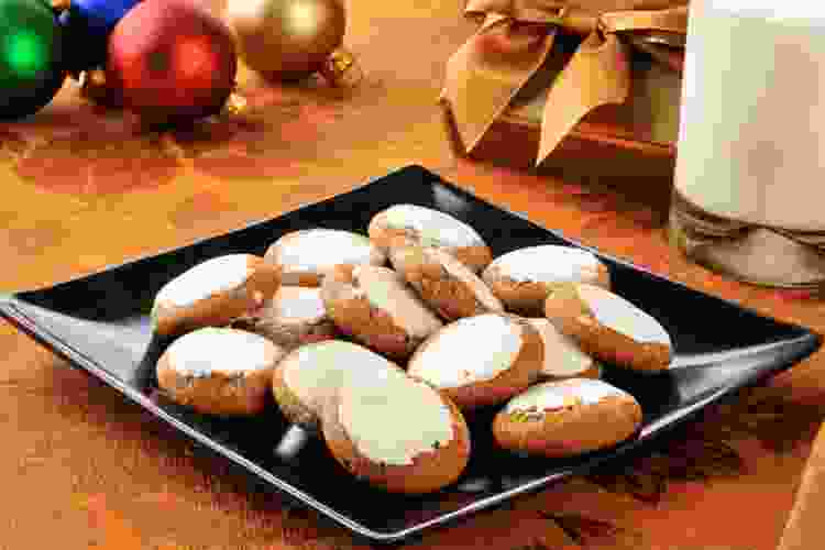 Molasses Cookies