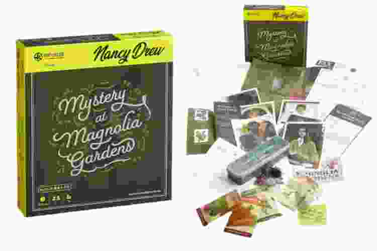 Nancy Drew Hunt a Killer murder mystery game box set with accessories