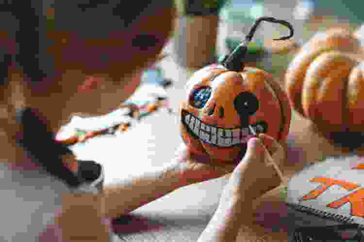 pumpkin Halloween painting idea