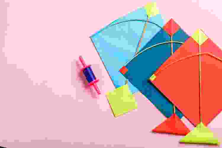 Paper kite spring craft idea