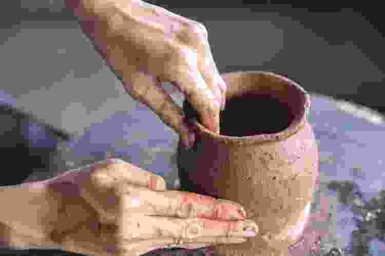 pinch pot hand building pottery