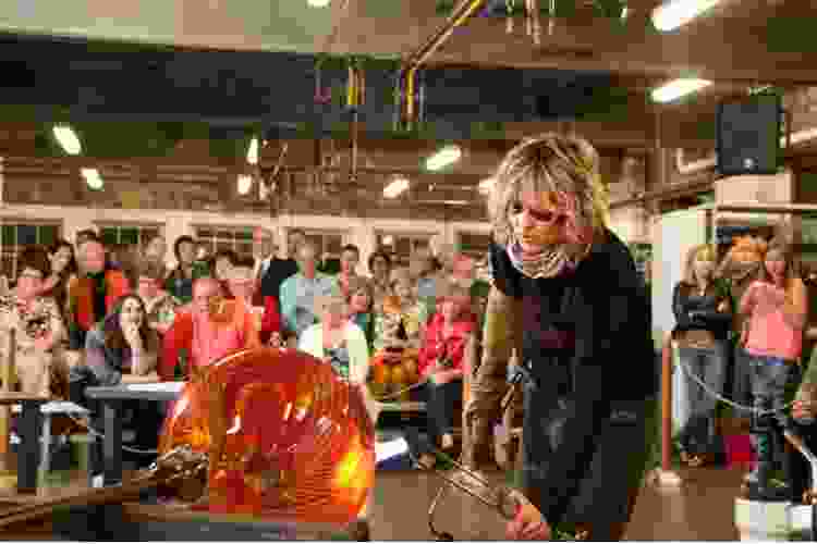 glass blowing class at Pittsburgh glass center