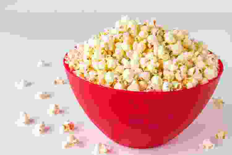 Popcorn is a great wedding food idea.