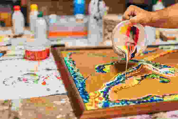 Pour painting process