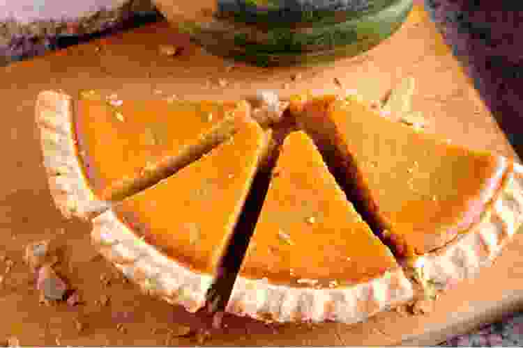 Pumpkin Pie Slices