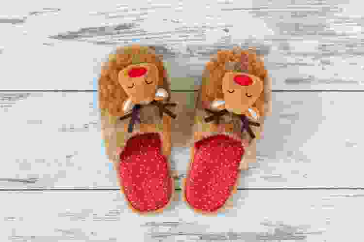 reindeer bedroom slippers