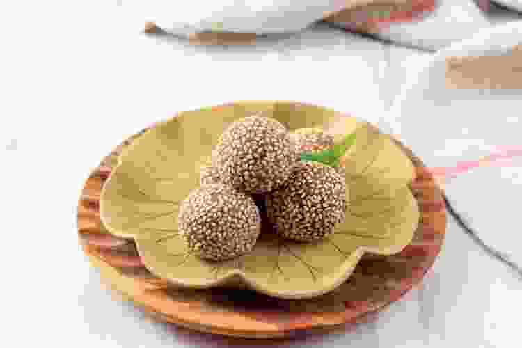 Sesame Balls
