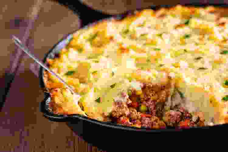 Shepherds Pie Friendsgiving Food Idea