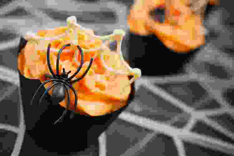 chocolate cupcakes with spider toppers