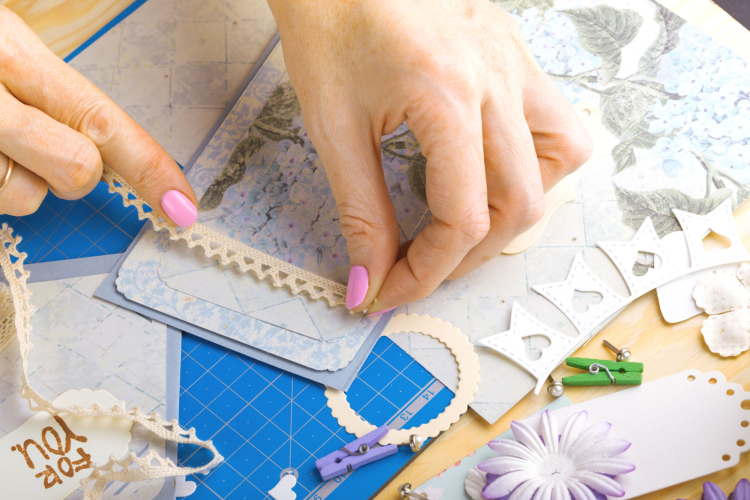 making a scrapbook as bridal shower gift idea