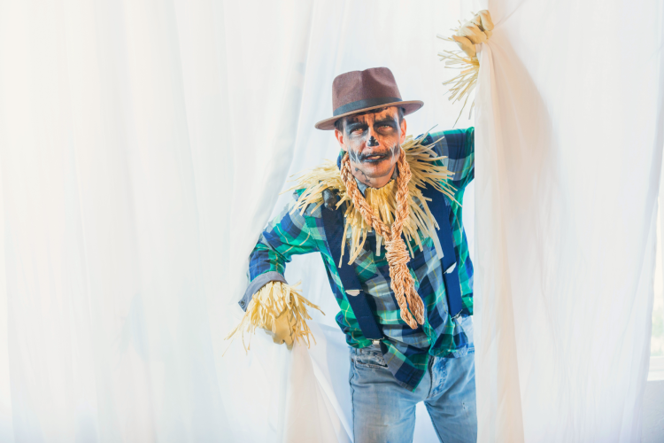 scarecrow easy Halloween costume