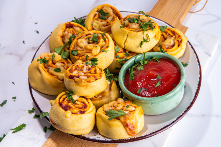 crescent roll breakfast pizza