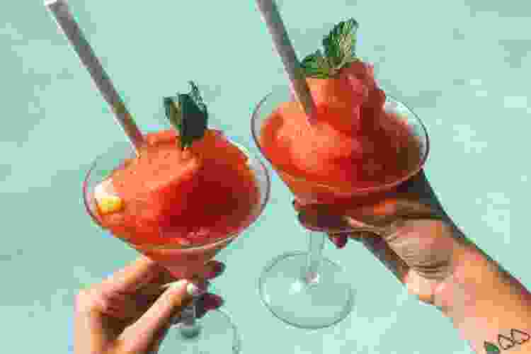Frozen strawberry cocktails