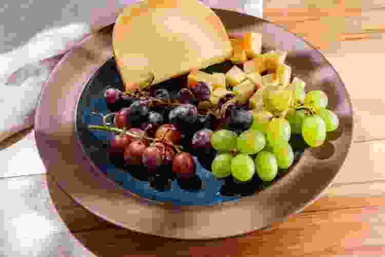 Gouda fruit platter