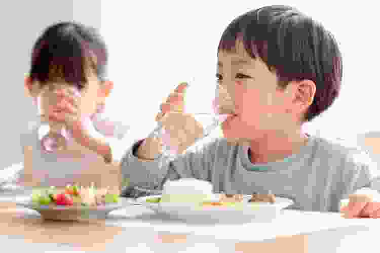kid drinking water