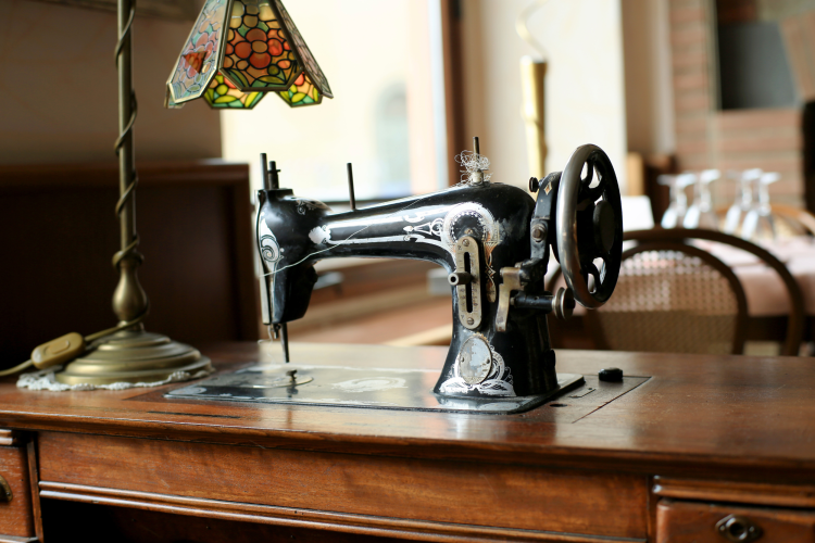 Sewing Machine Table