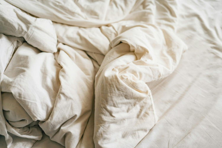 Bedding as dorm room idea for guys