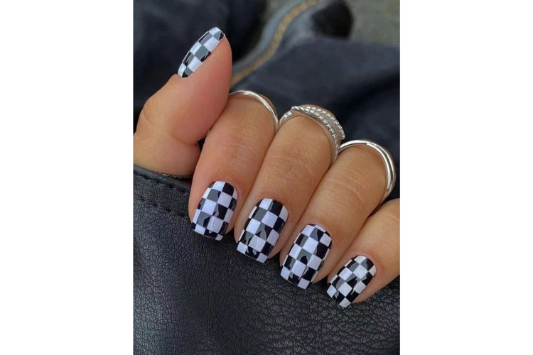 Checkered Back to school Nails