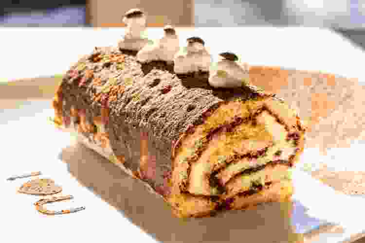 mascarpone swiss roll