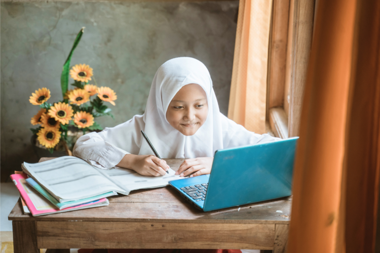 girl studying at the computer