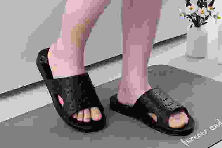 shower shoes