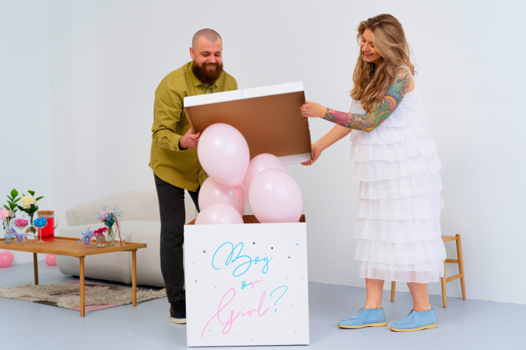 Balloon Box gender Reveal