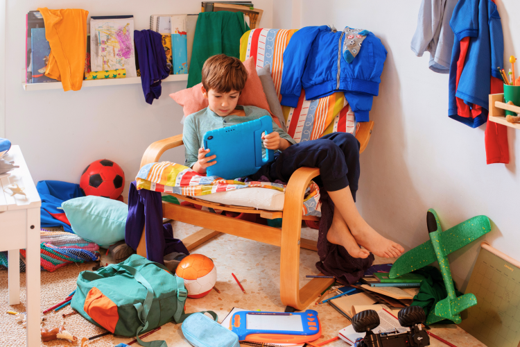 messy interior full clothing