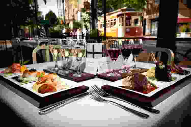 Flight Restaurant and Wine Bar