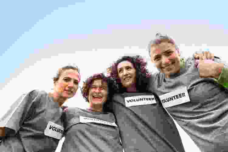 women volunteers