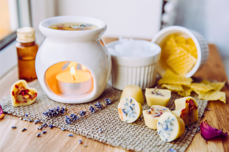 Coconut Oil in Beeswax Candles