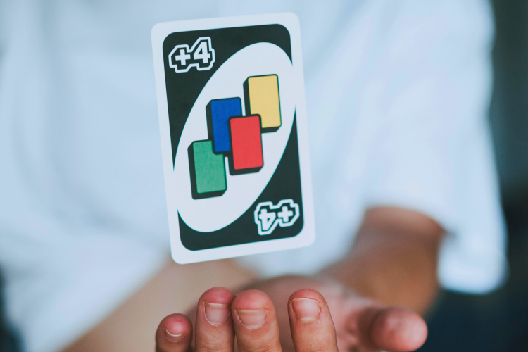 Uno card draw 4