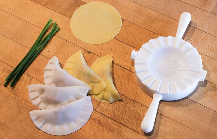 Helen's Asian Kitchen Dumpling Press