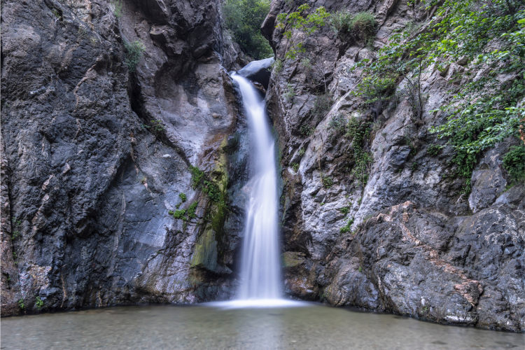 visit eaton canyon falls for a fun thing to do in los angeles