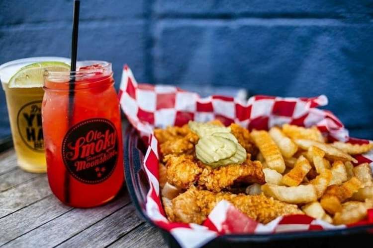 hot fried chicken from prince's in nashville