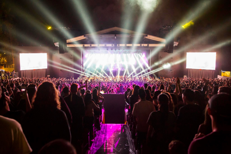 seeing a show at the greek theater is a great thing to do in los angeles