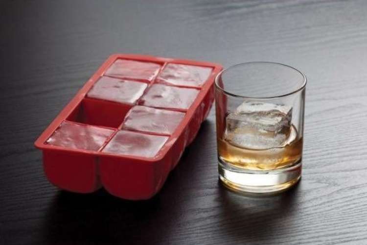 4-Set Silicone Giant Ice Mold Ice Cube Tray BPA-Free for Scotch Whiskey  Cocktail, Pack - City Market