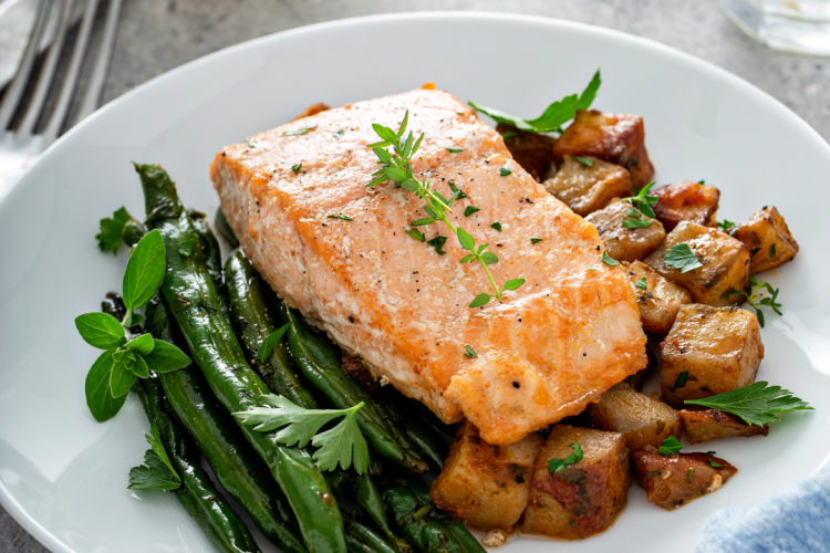 Salmon and green beans from modify health