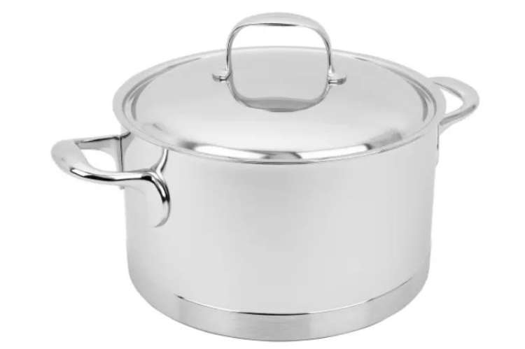 the Demeyere Stainless Steel 5.5-Qt Sauce Pot is some of the best cookware for glass top stoves