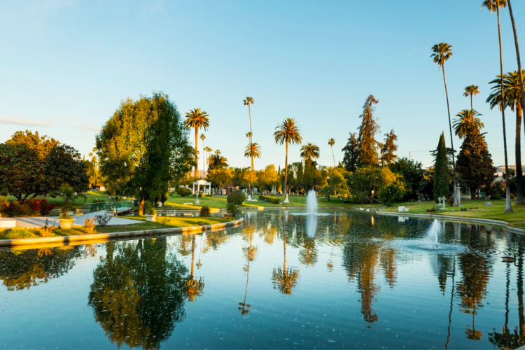 hollywood forever cemetery