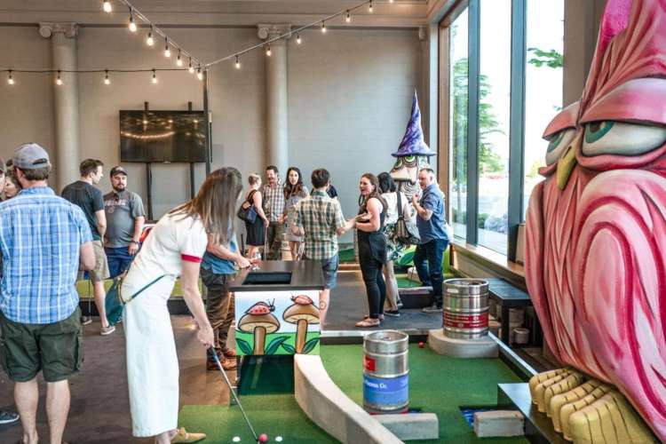 Mini golf is a great team building activity in Seattle.