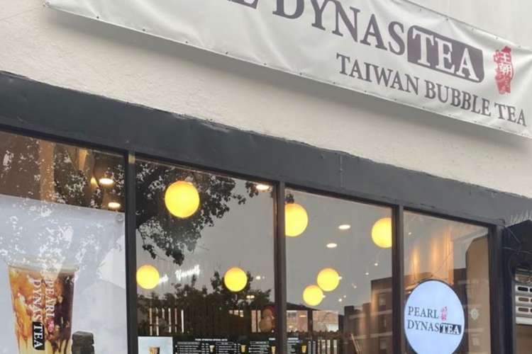 the storefront to Pearl Dynastea tea ship