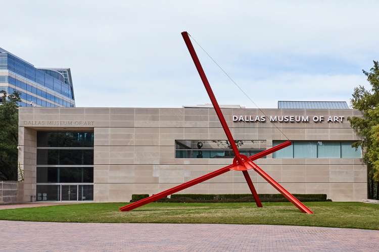 visit the dallas museum of art for a fun thing to do in dallas