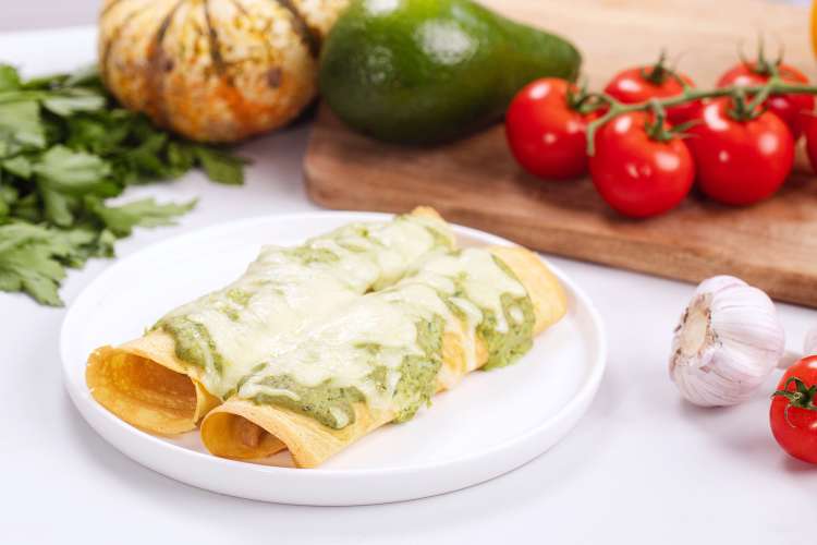 keto enchiladas are a hearty, filling mexican dinner idea