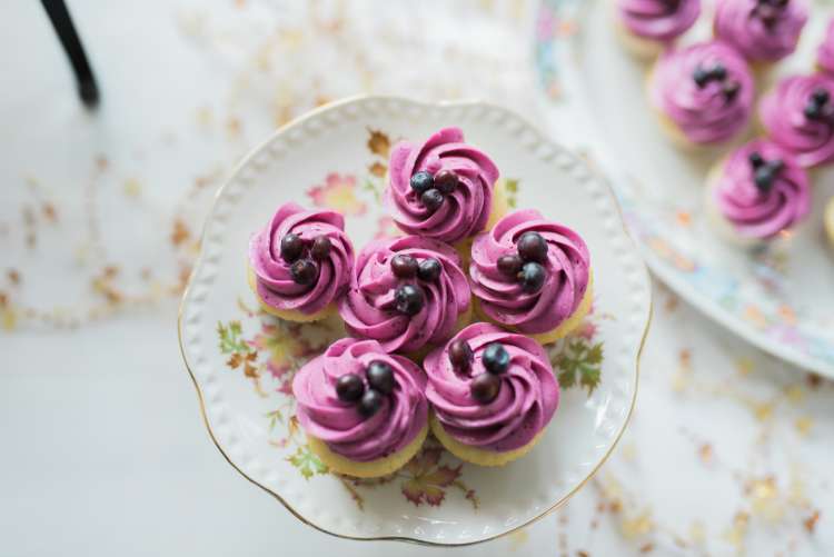 huckleberry cupcakes