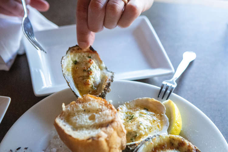 broiled oysters with crostini