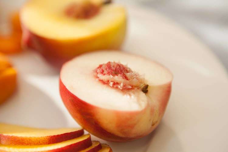 stone fruit should not be stored in the fridge