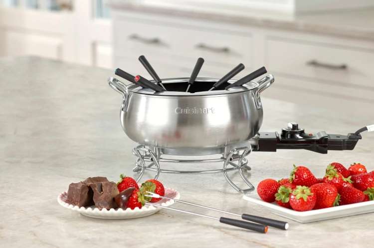 the Cuisinart Electric Fondue Set is one of the best fondue sets